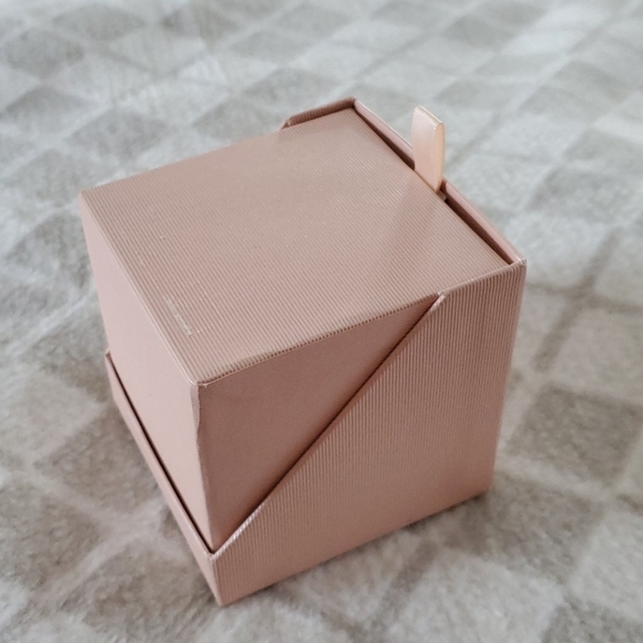 City by City Sz 7 Crystal 💍 Ring Set - Picture 6 of 8